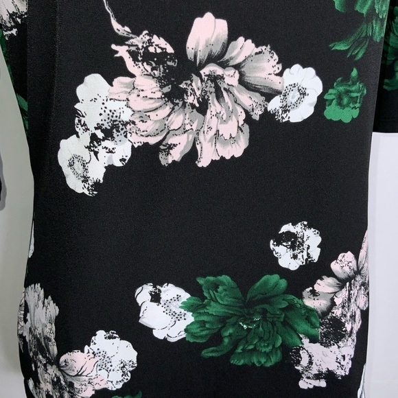 Carmen Marc Valvo Black Green White Floral 1/2 Sleeve Stretchy Blouse M - Picture 7 of 10